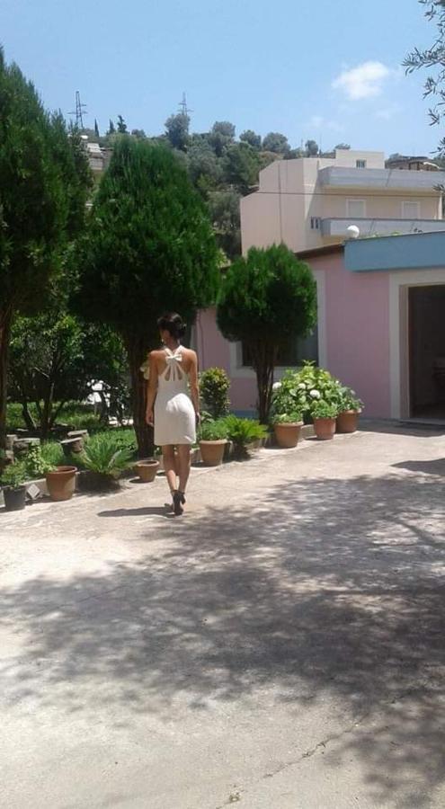 Green Oasis Holiday Home Vlorë Exteriör bild