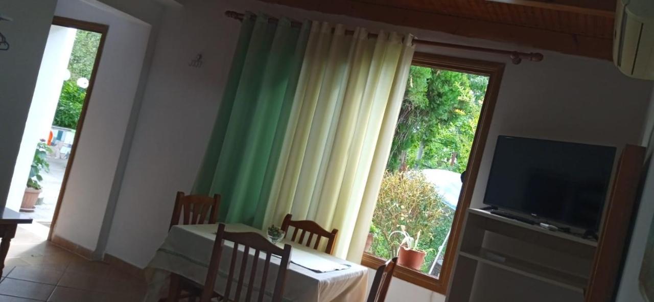 Green Oasis Holiday Home Vlorë Exteriör bild